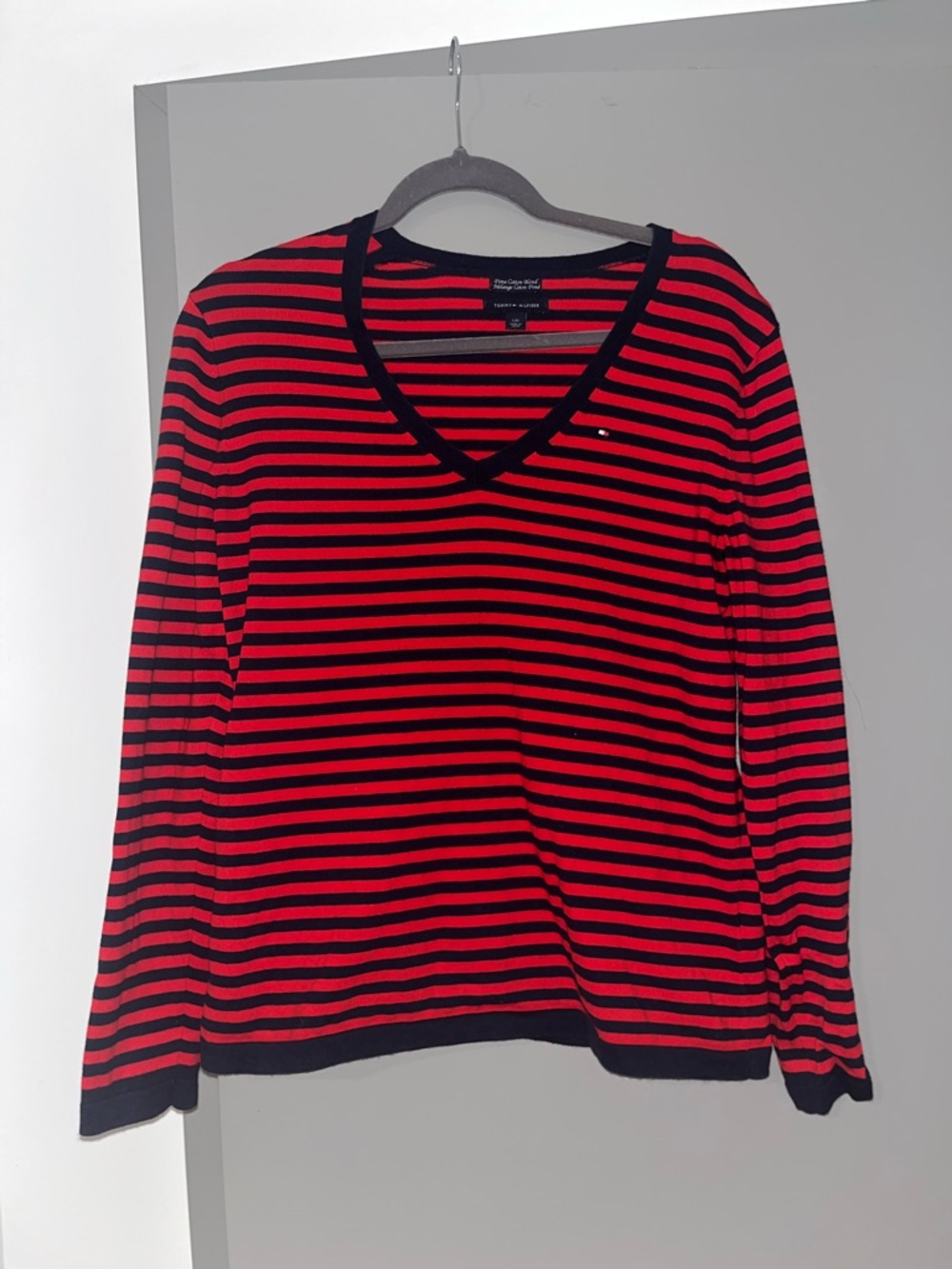 Tommy Hilfiger Size large Striped V-Neck Sweater
